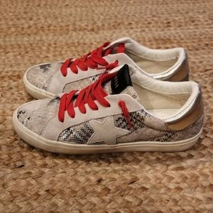 Steve Madden Philosophy sneakers
